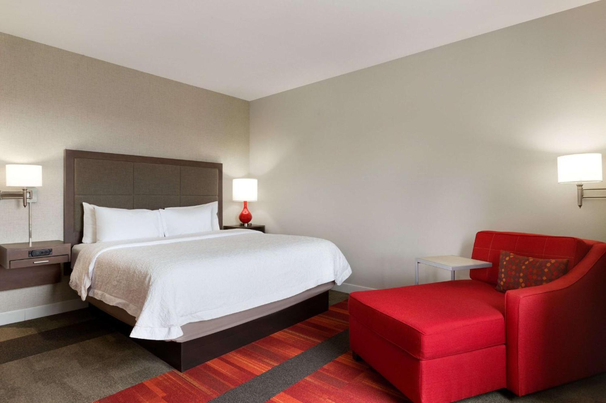 Hampton Inn By Hilton North Olmsted Cleveland Airport Экстерьер фото