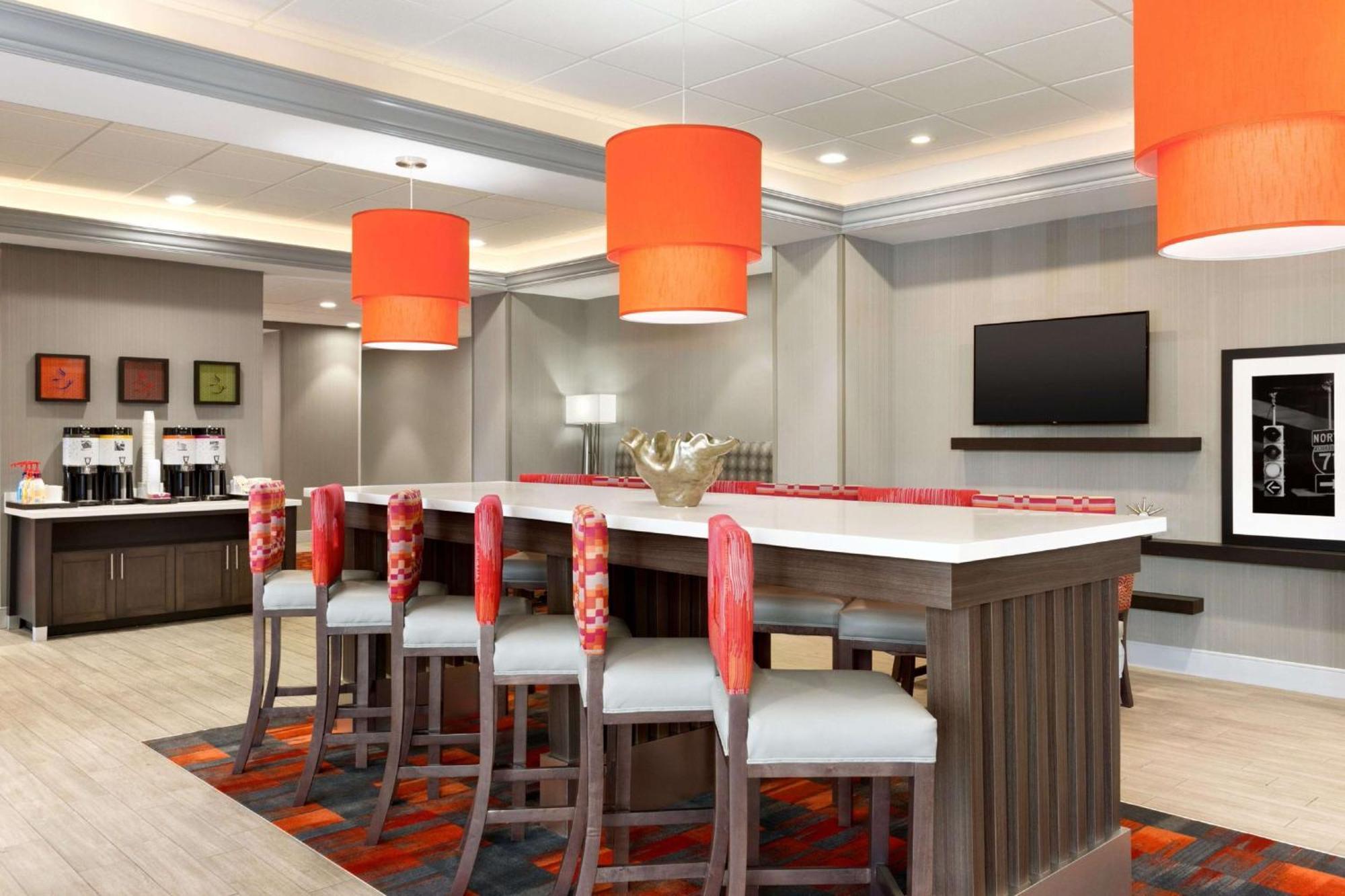 Hampton Inn By Hilton North Olmsted Cleveland Airport Экстерьер фото